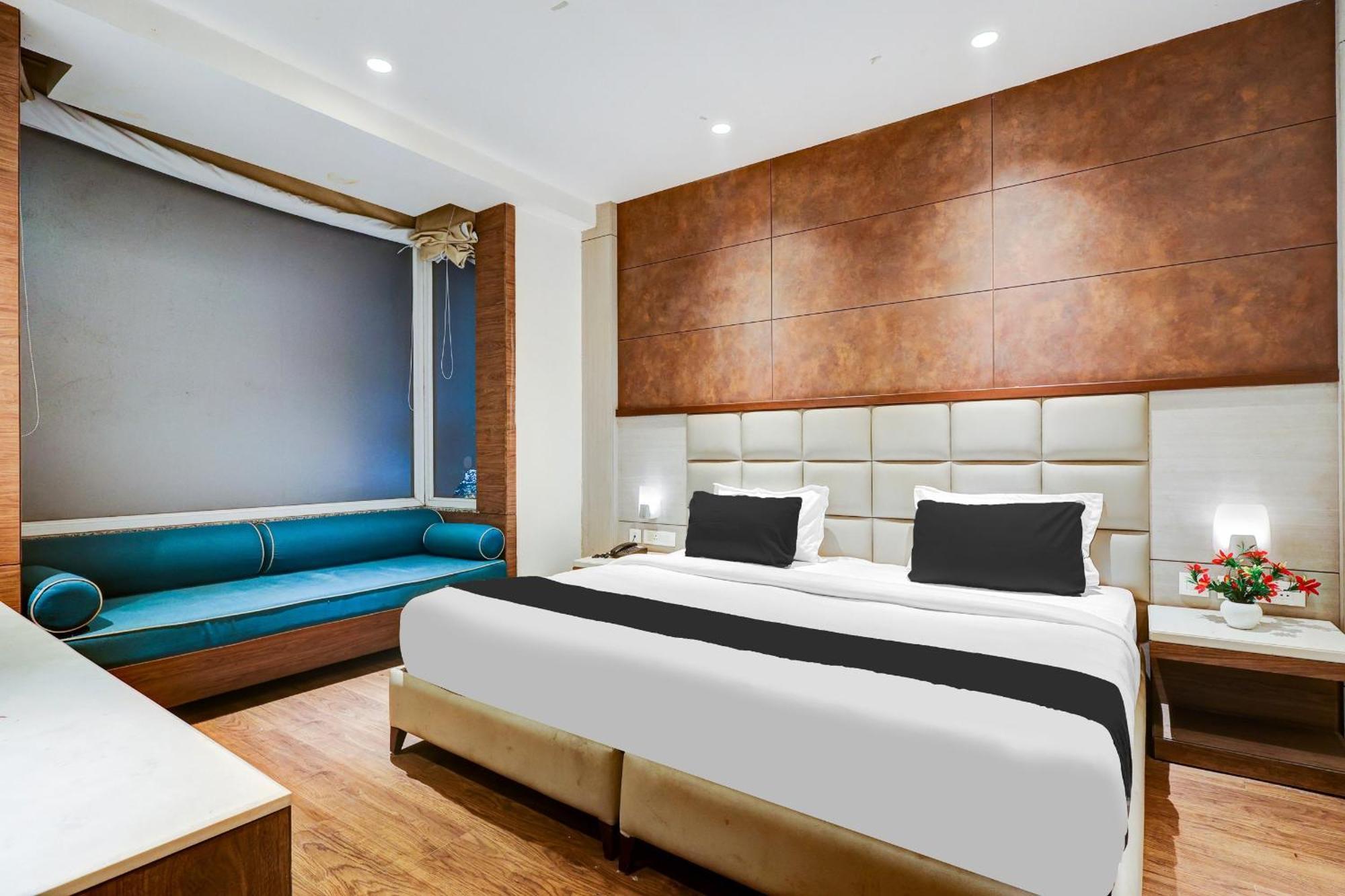 Hotel Ivy Plaza Near Igi Airport New Delhi Exterior photo